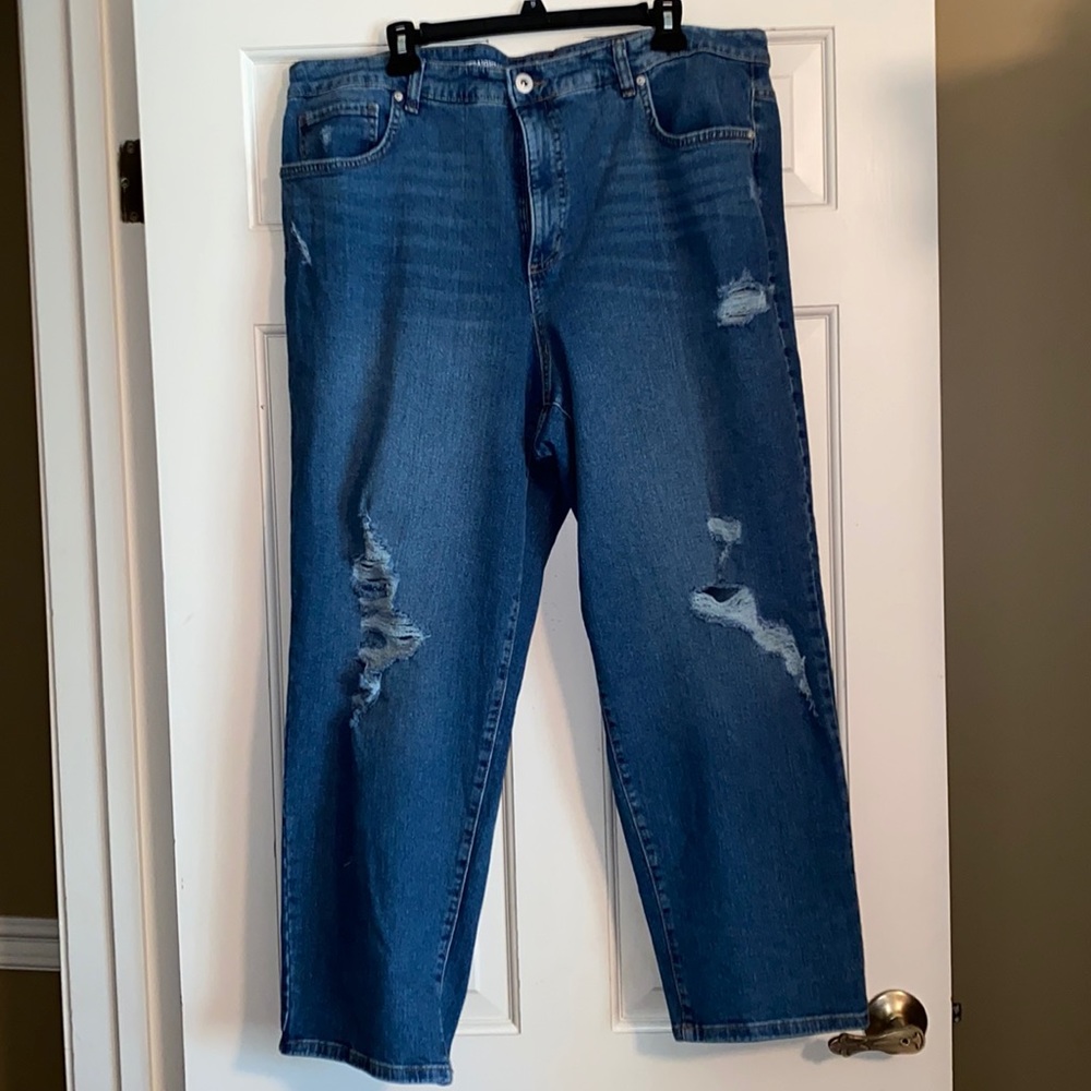 Style & Co straight leg distressed jeans